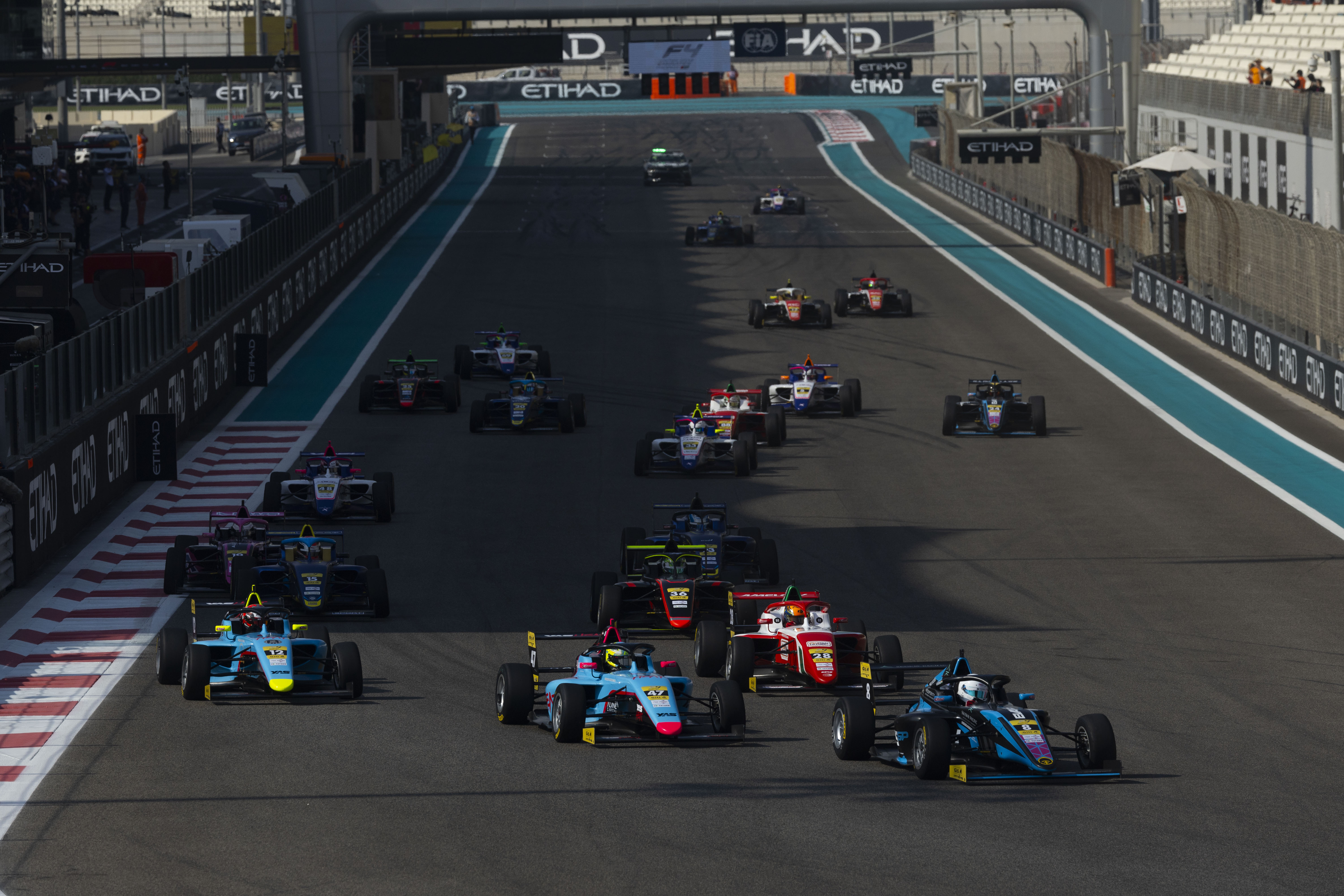 <b>Dhaheri and Daryanani share spoils in prestigious F4 UAE Trophy</b>